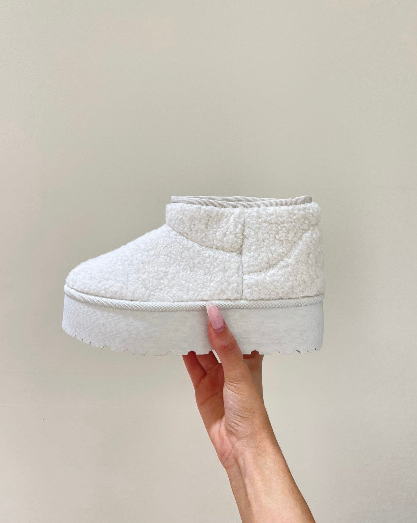 Bottines hautes blanches curly