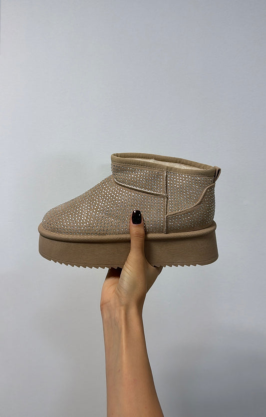 Botines de caña alta con pedrería beige