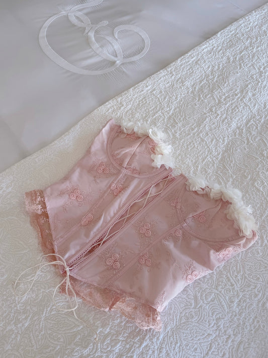 corsé de encaje rosa