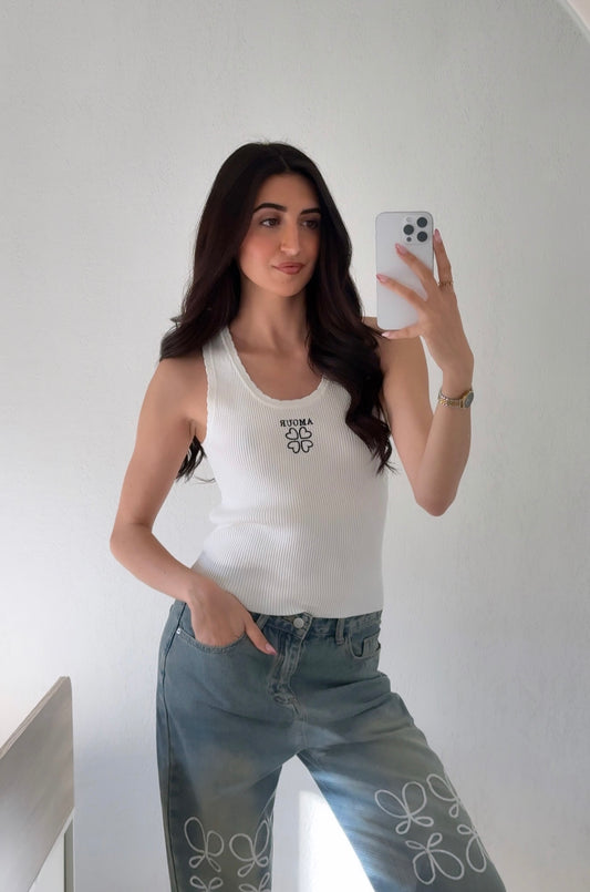 Camiseta de tirantes blanca básica