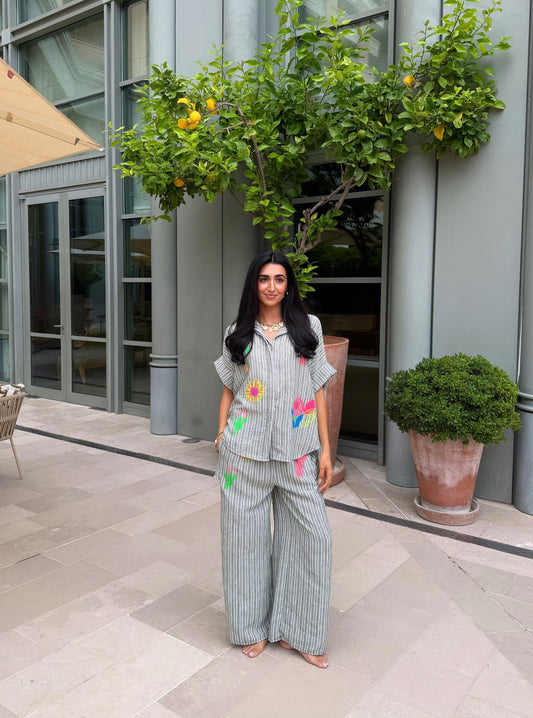 Conjunto a rayas caqui