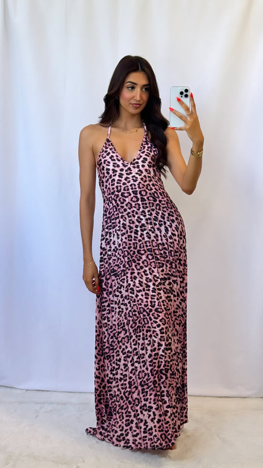 Vestido rosa plisado sin espalda