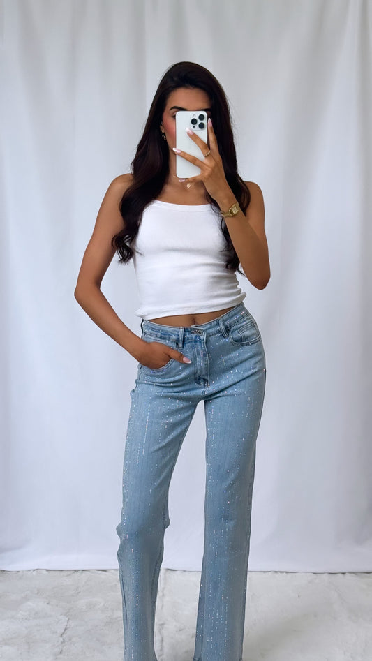 vaqueros azul cielo con pedrería