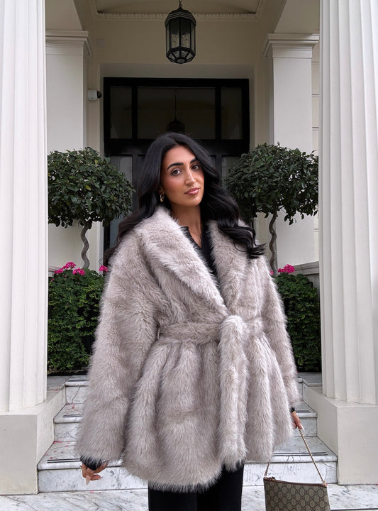 Veste fourrure ceinturée beige