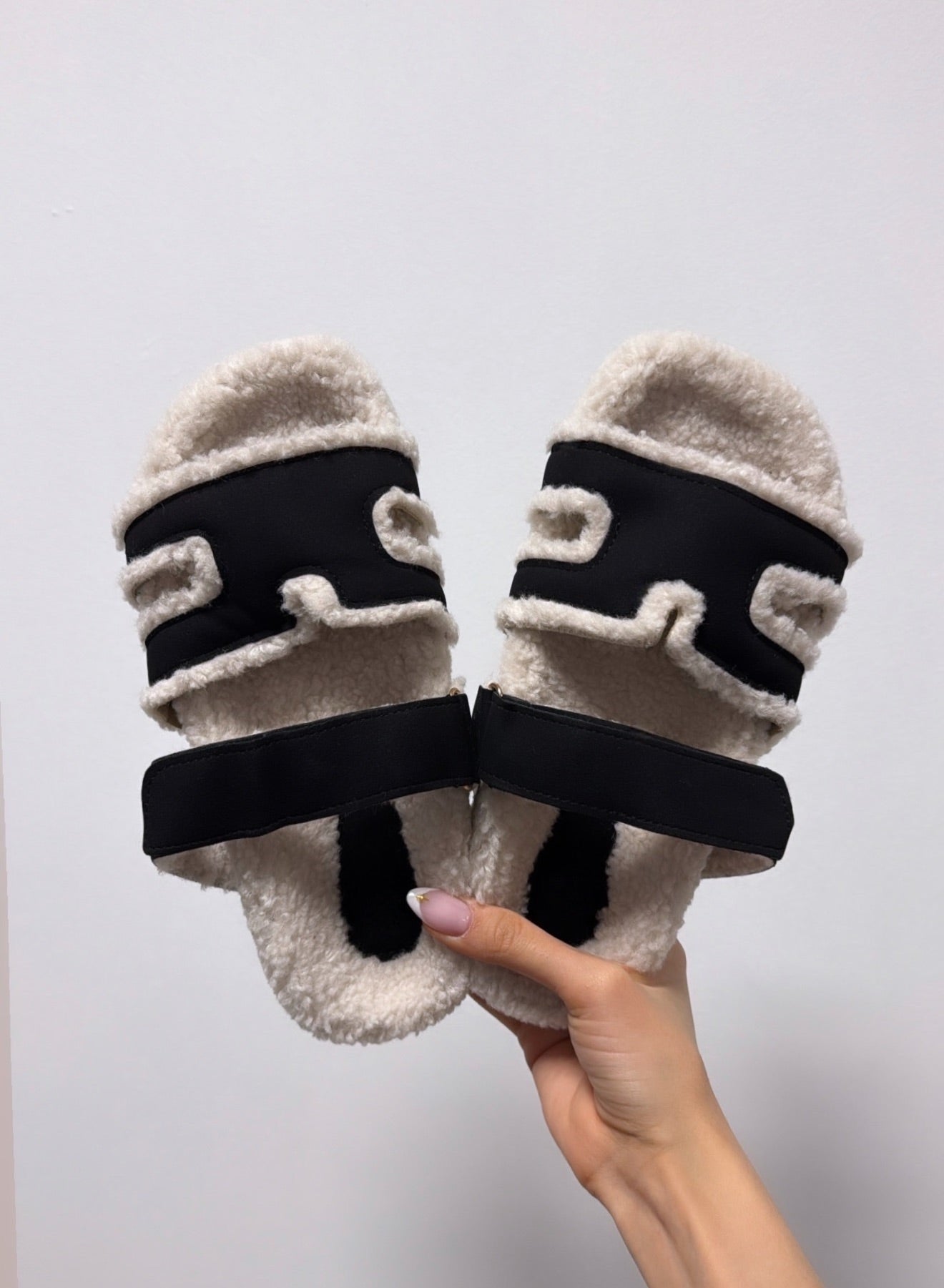 Mules curly noire sans boîte