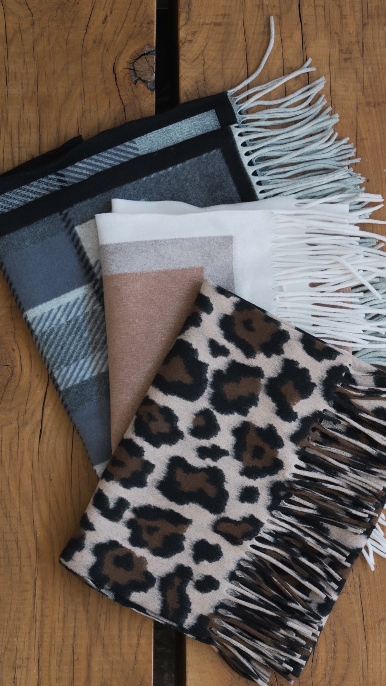 Poncho à franges (3 coloris)